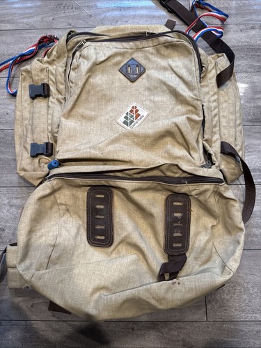 Camp trails vintage - trails,
